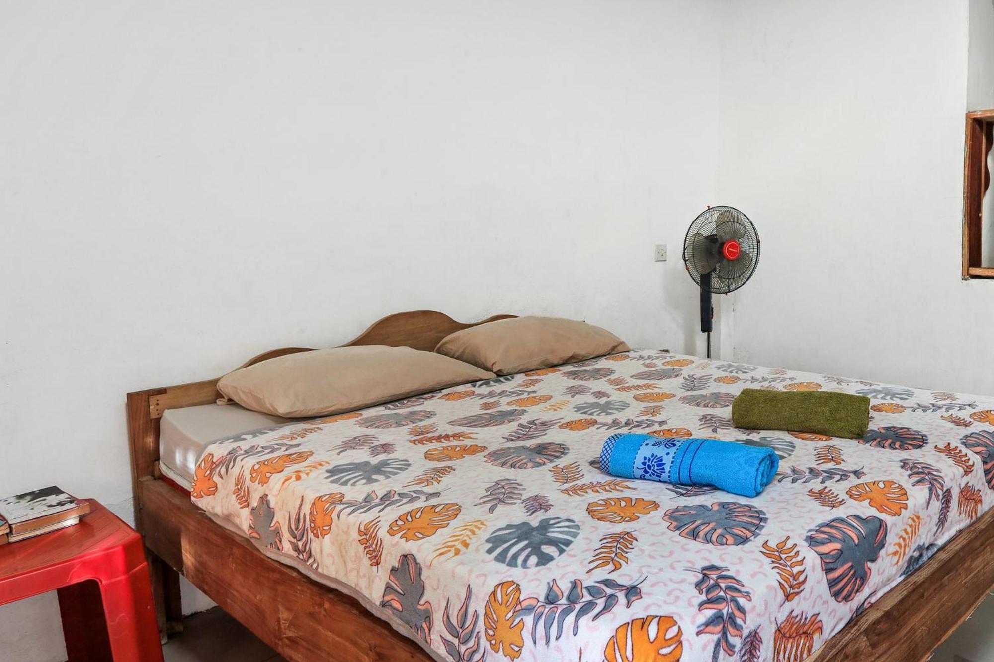 Palulu Garden Homestay Labuan Bajo Esterno foto