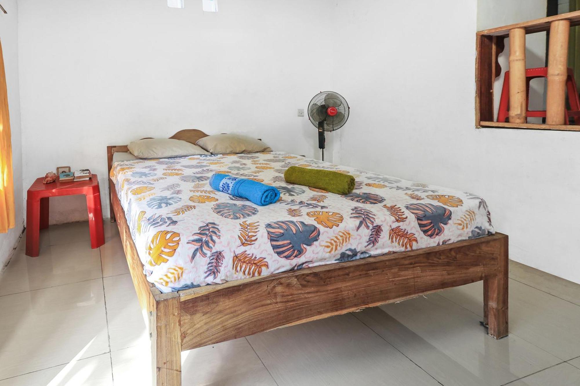 Palulu Garden Homestay Labuan Bajo Esterno foto