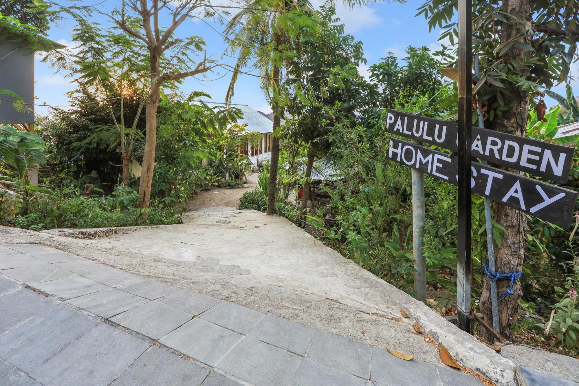 Palulu Garden Homestay Labuan Bajo Esterno foto